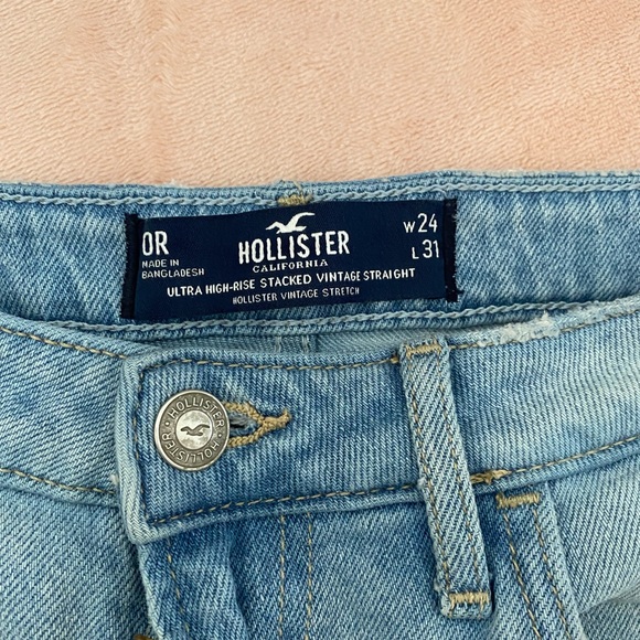 Hollister Stacked Vintage Straight Jeans - Picture 4 of 4